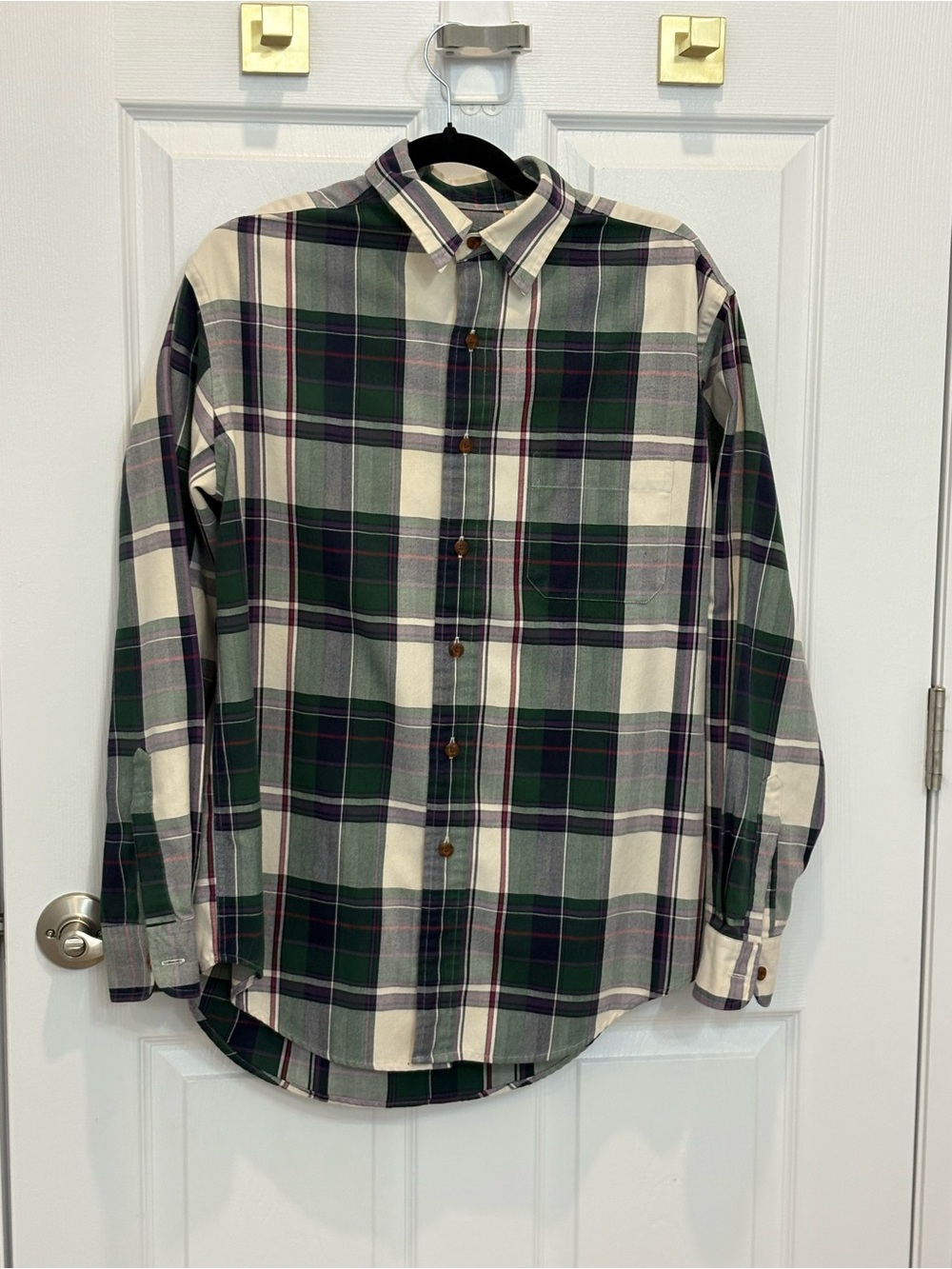 LL Bean Men's Plaid Button-Down Shirt in Green and White #1460